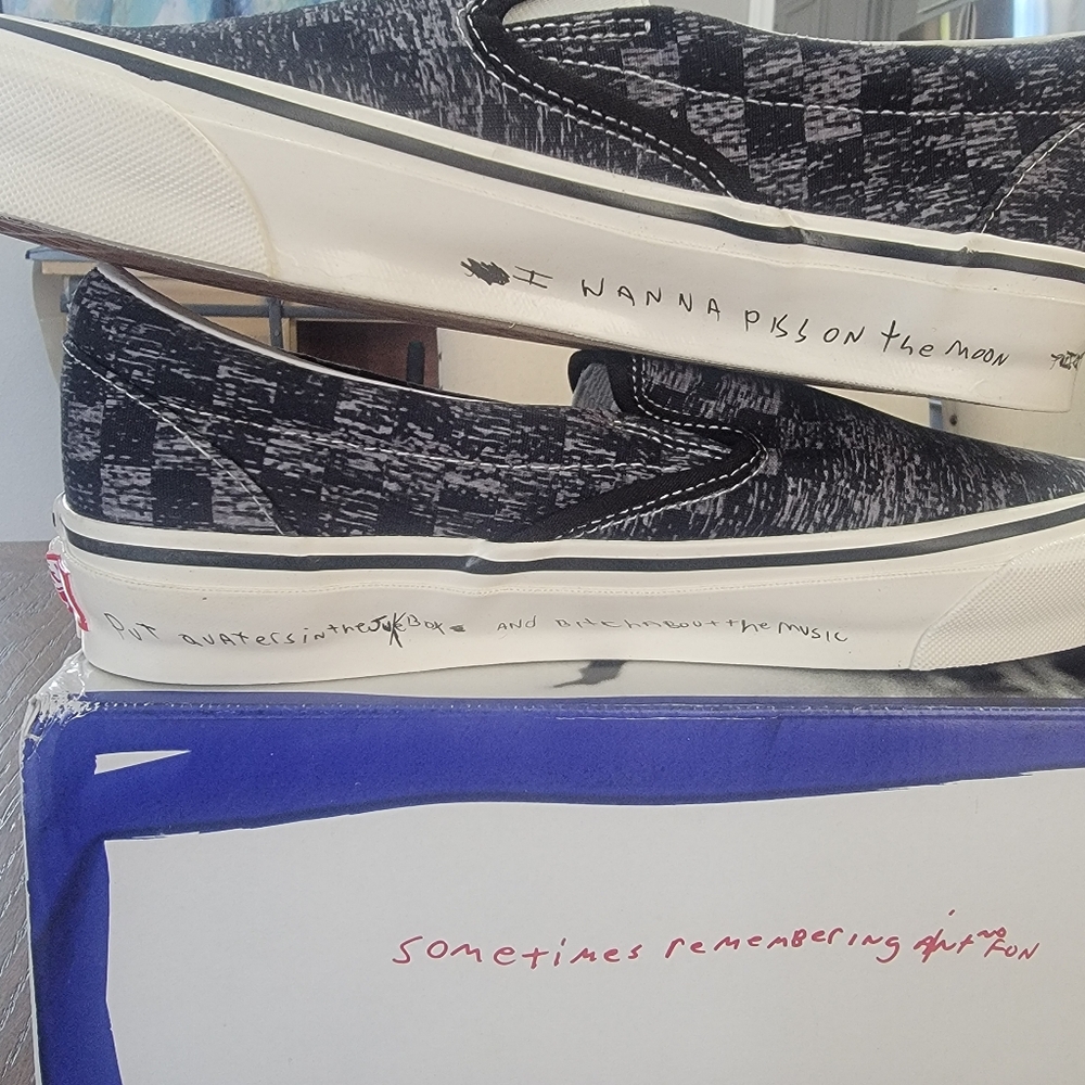 Vans OG Classic slip ons. New in box.Size: 8.5 men/ 10 women.Color: black, white - Picture 8 of 11